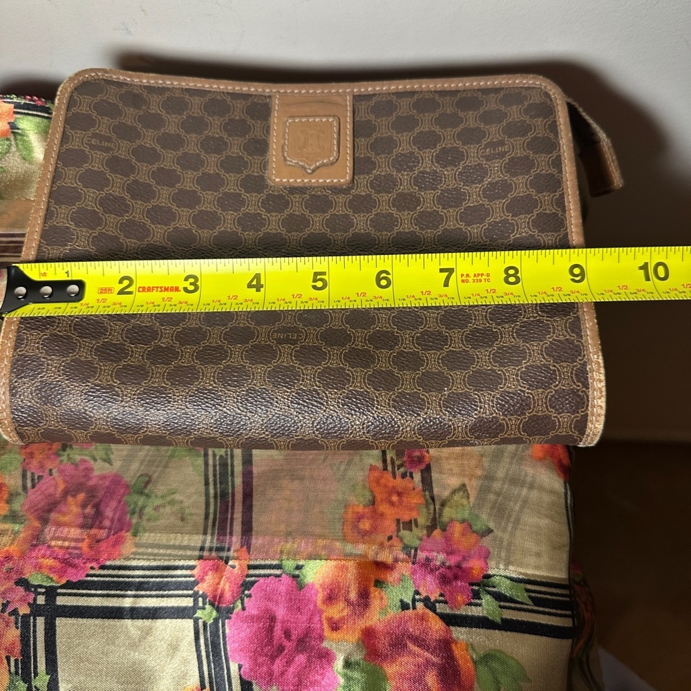 Vintage Celine clutch. - Picture 12 of 13